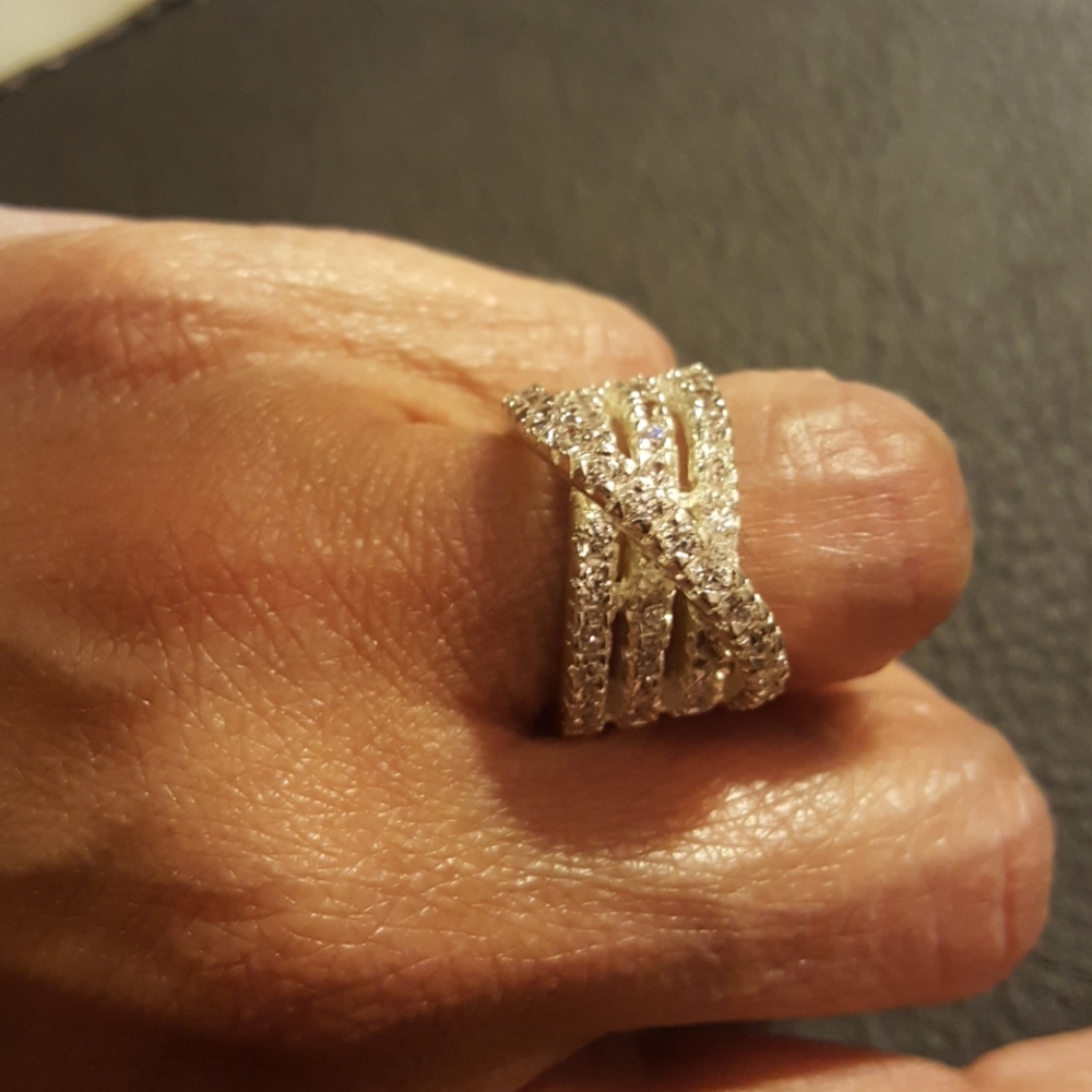 Ring - Picture 3 of 5